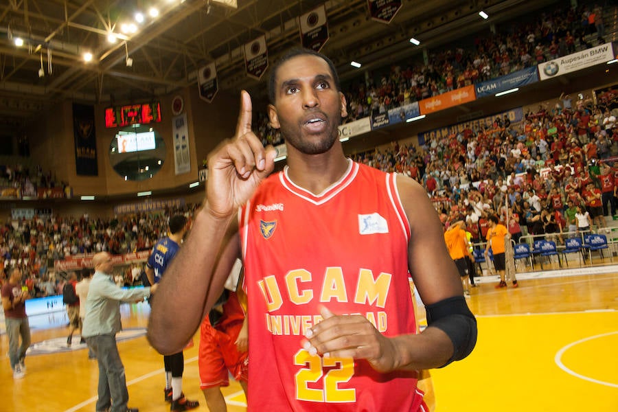 Milagro en el Palacio (91-87)