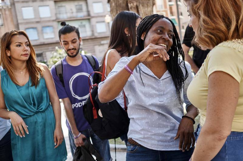 La coalición &#039;A la valenciana&#039; de Orihuela planea un acto con Oltra durante la campaña