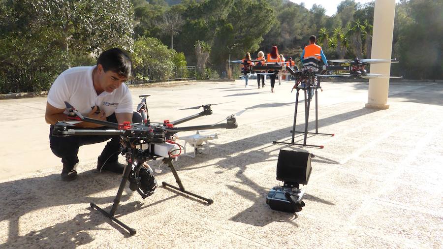 Emergencias realiza un simulacro en la sierra de Orihuela