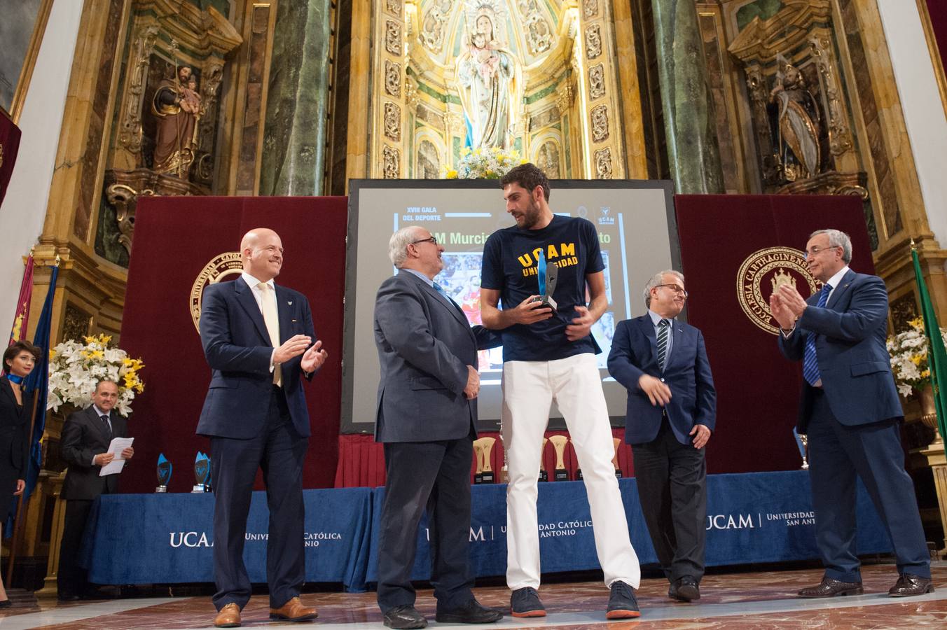 La UCAM premia a su enorme &#039;familia&#039; deportiva