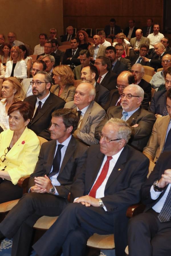 De Guindos participa en un acto de la Cámara de Comercio de Murcia