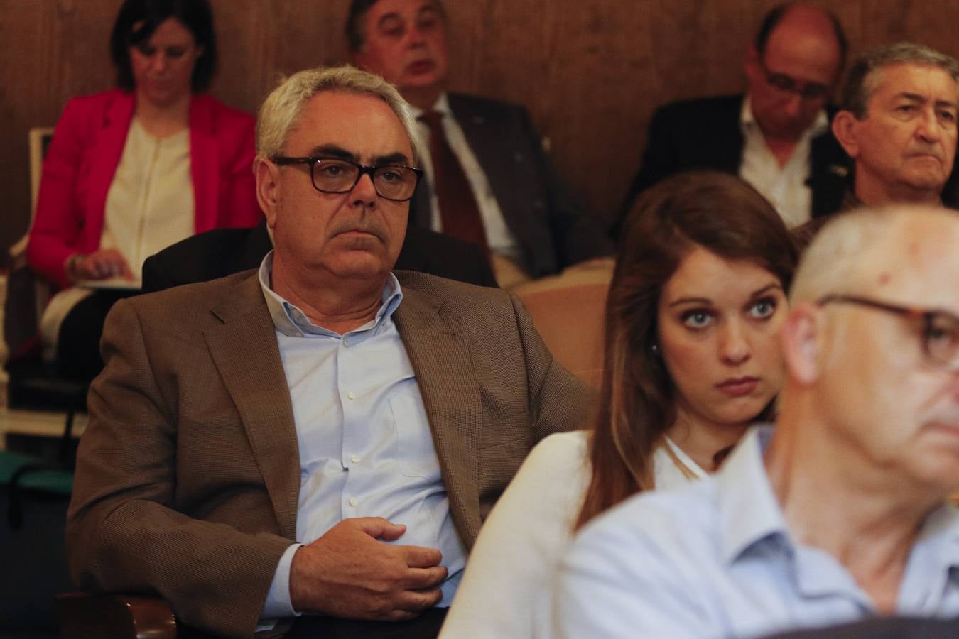 De Guindos participa en un acto de la Cámara de Comercio de Murcia