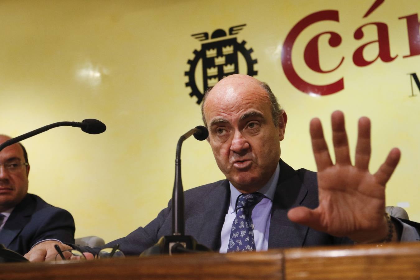 De Guindos participa en un acto de la Cámara de Comercio de Murcia