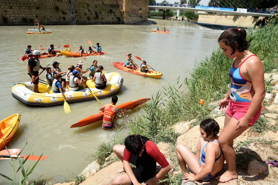 Diversión por tierra, agua y aire en el Día de la Región
