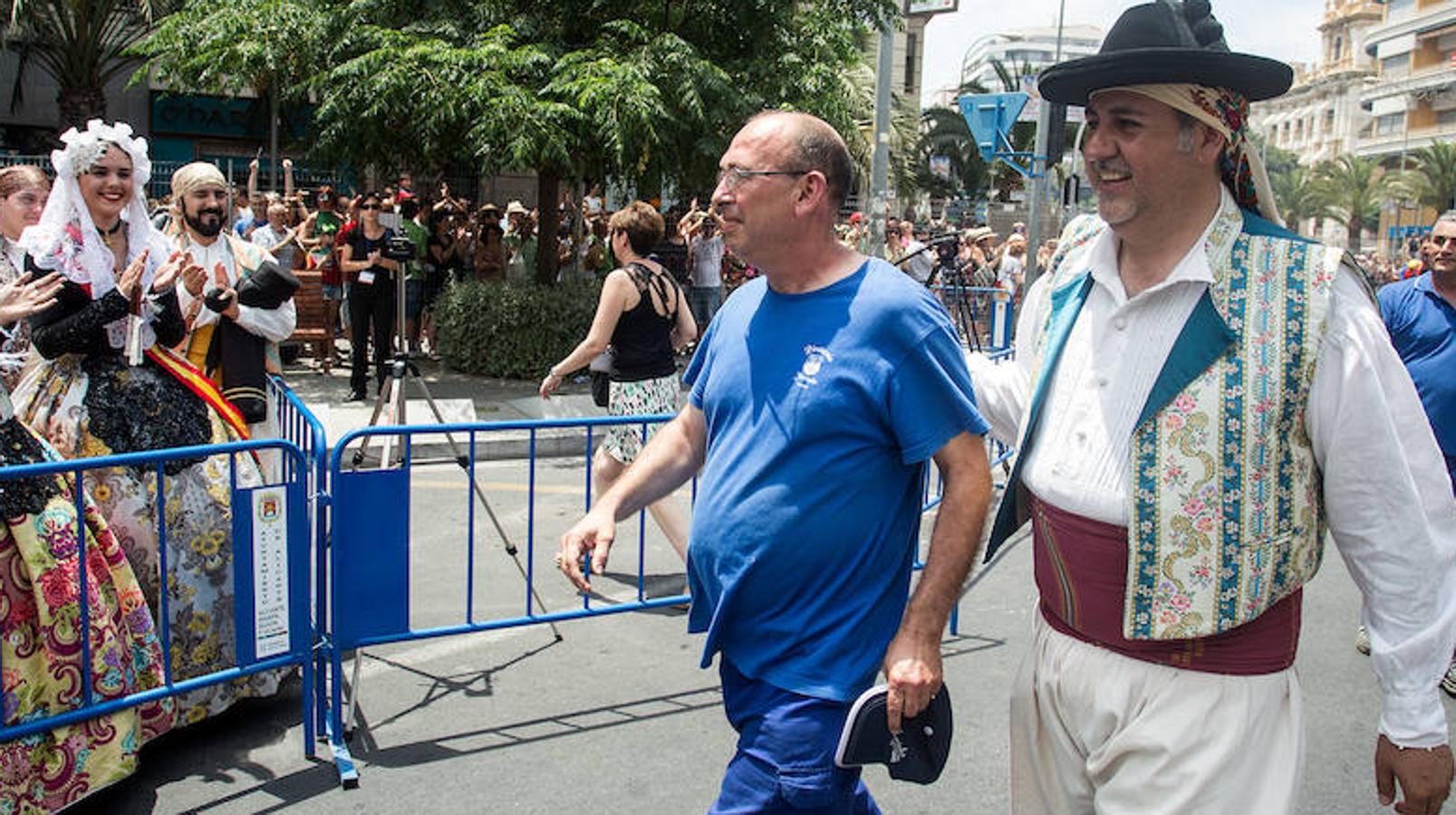 Mascleta de Fogueres en la Plaza de los Luceros