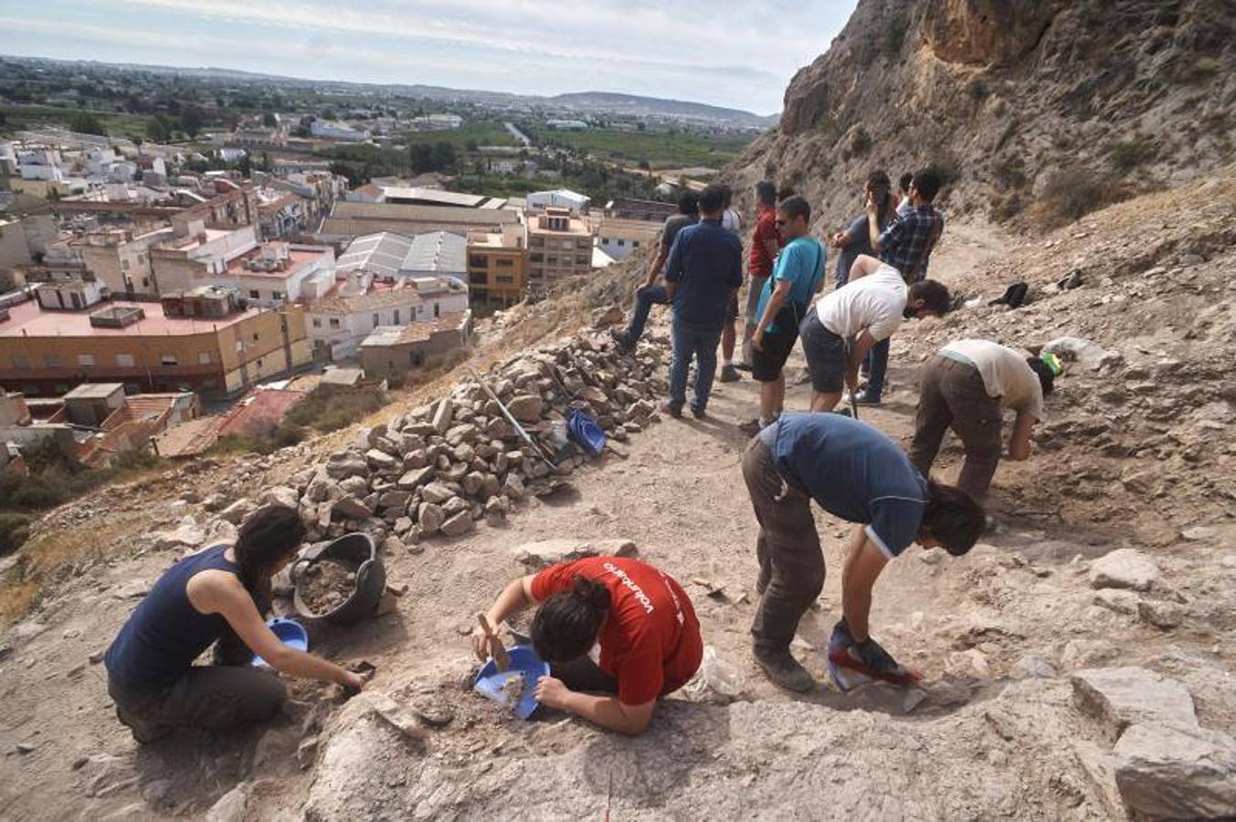 El MARQ insta al Ayuntamiento de Callosa a afianzar el yacimiento de la ladera del castillo