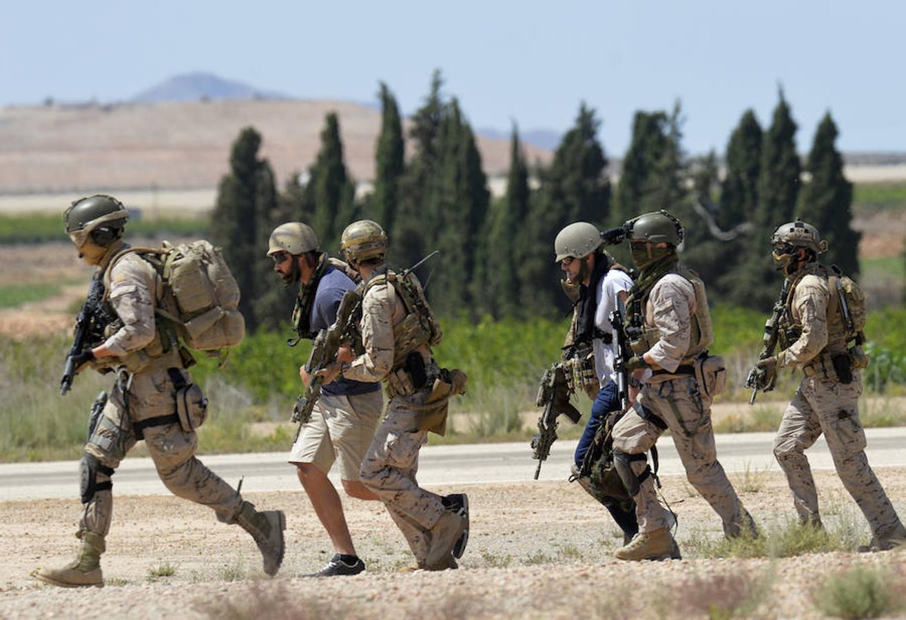 Morenés: «El &#039;Brexit&#039; y todo lo que suponga desunir afecta a la seguridad»