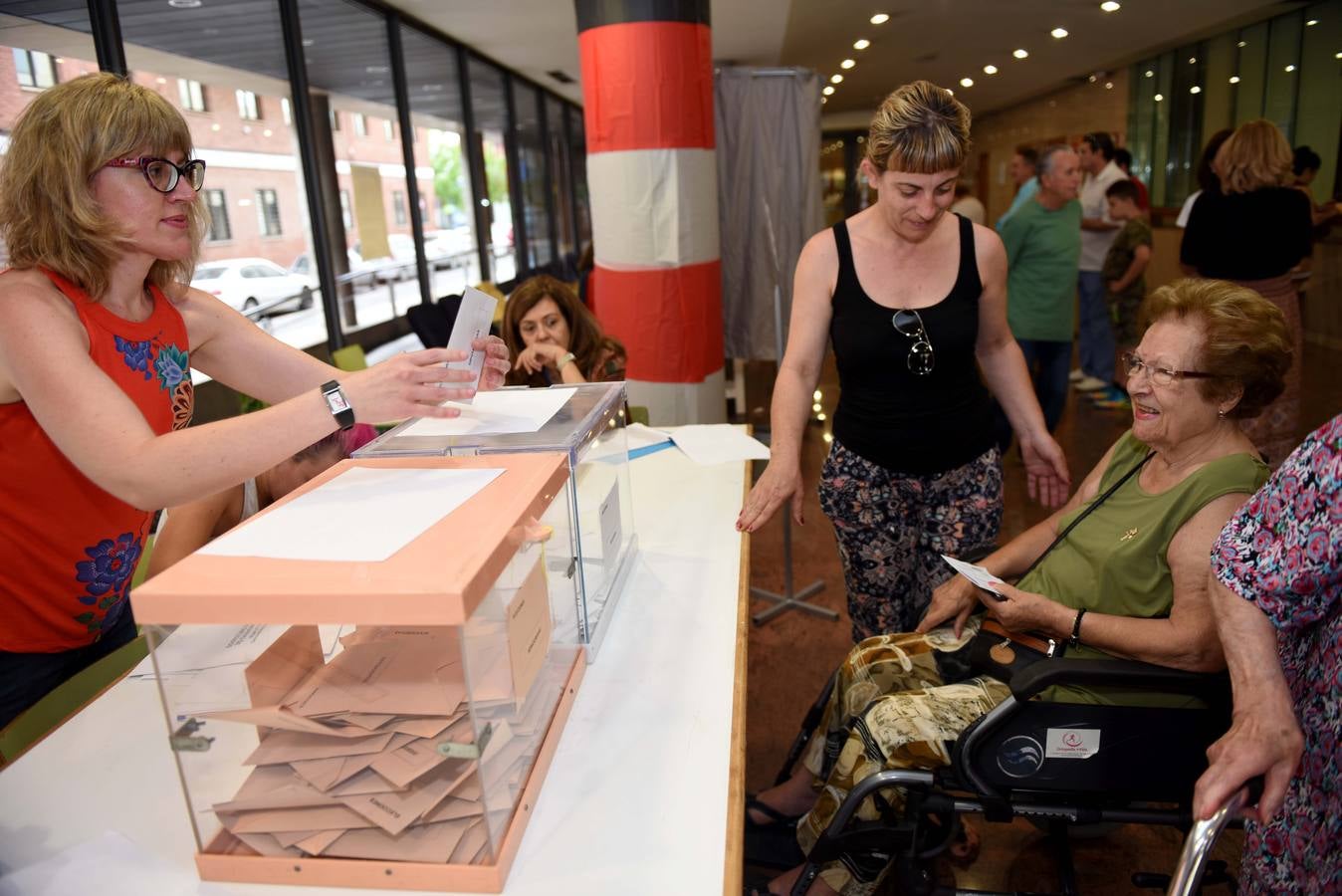 1.638 mesas electorales para votar en Murcia