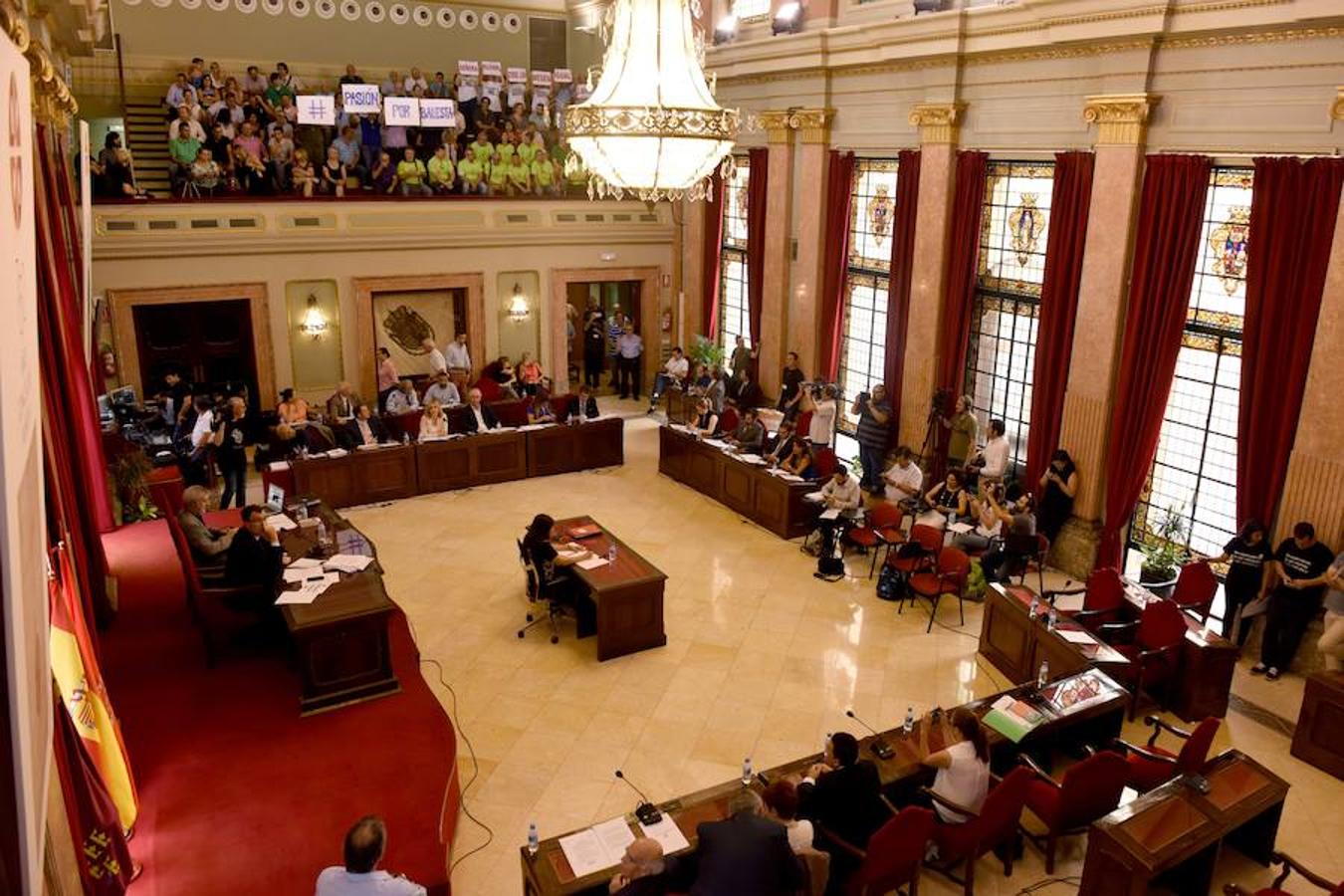 Pleno atípico en Murcia