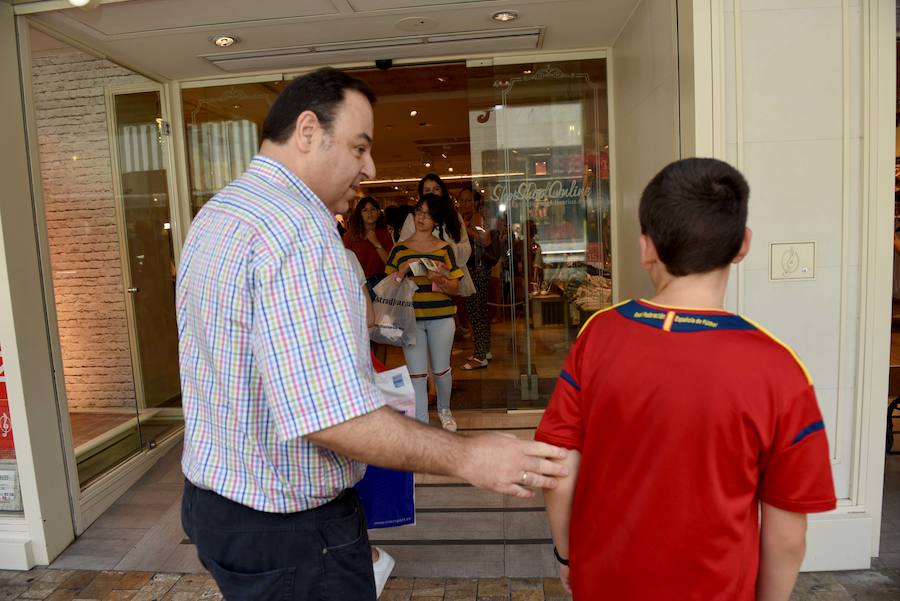 El intenso calor resta clientes a las tiendas en el primer día de rebajas