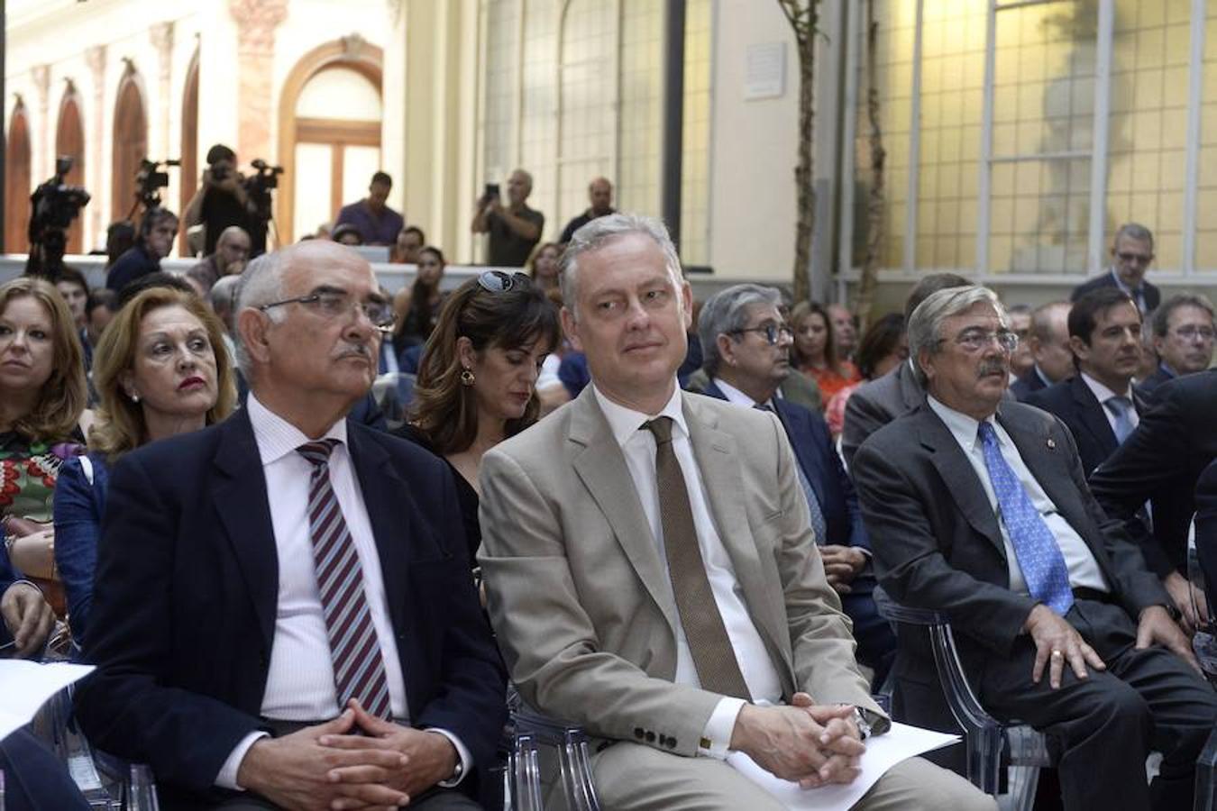 El embajador británico en España asiste al Foro Nueva Murcia