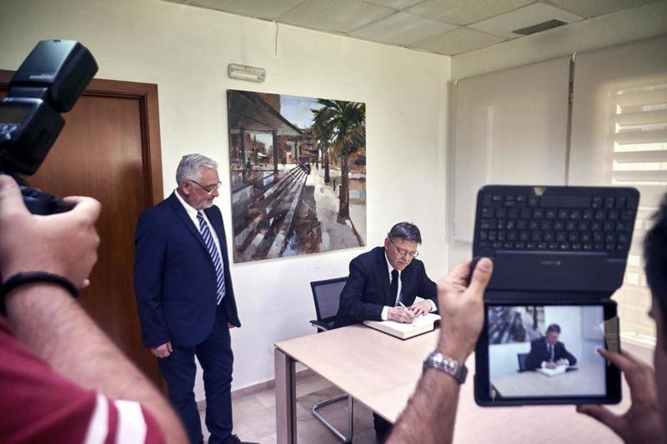 Protestas contra el Consell por imponer el valenciano en Torrevieja