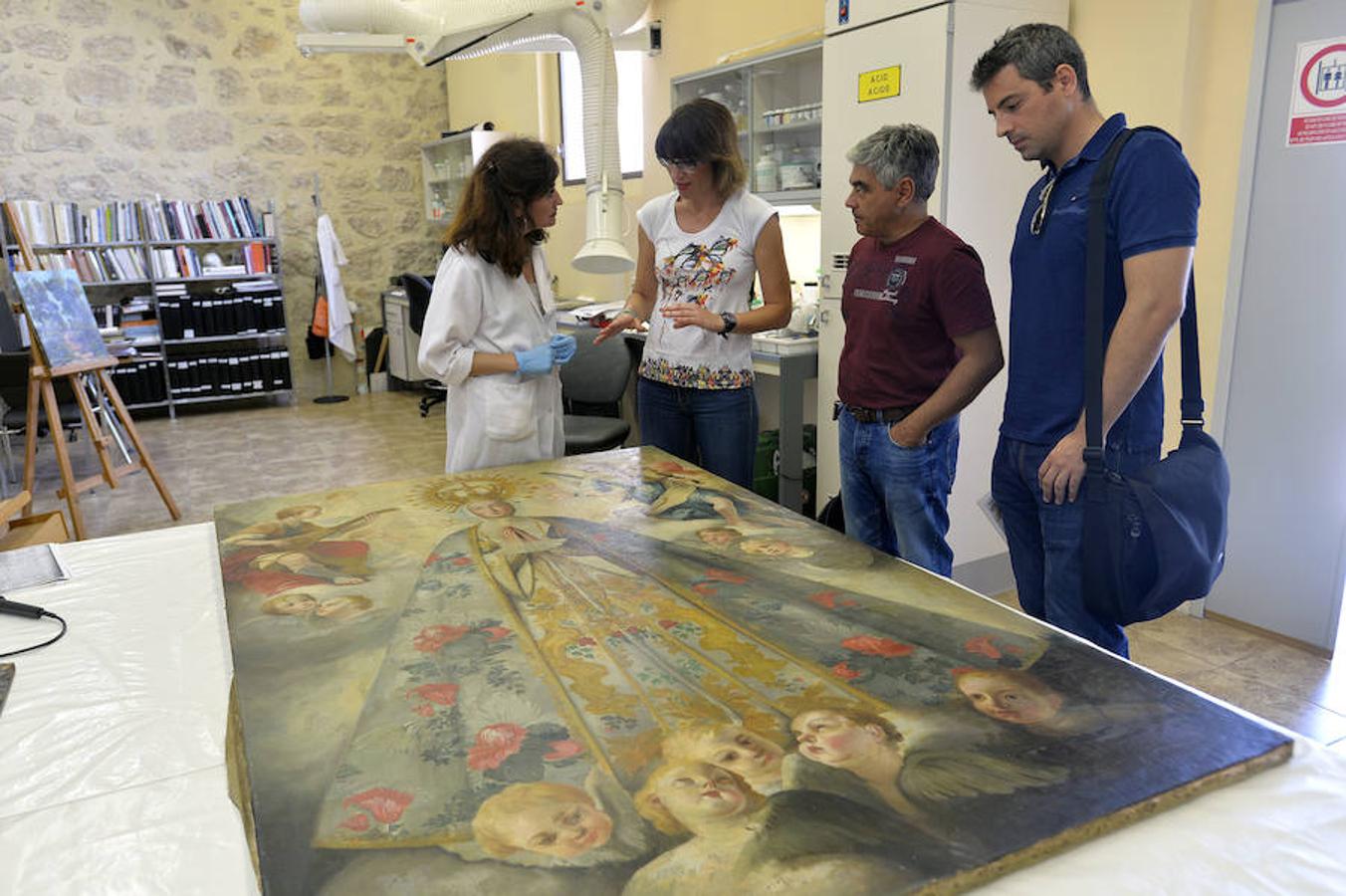 Cultura restaura un cuadro de la Virgen de 1747 para que luzca en el Museo de la Festa de Elche