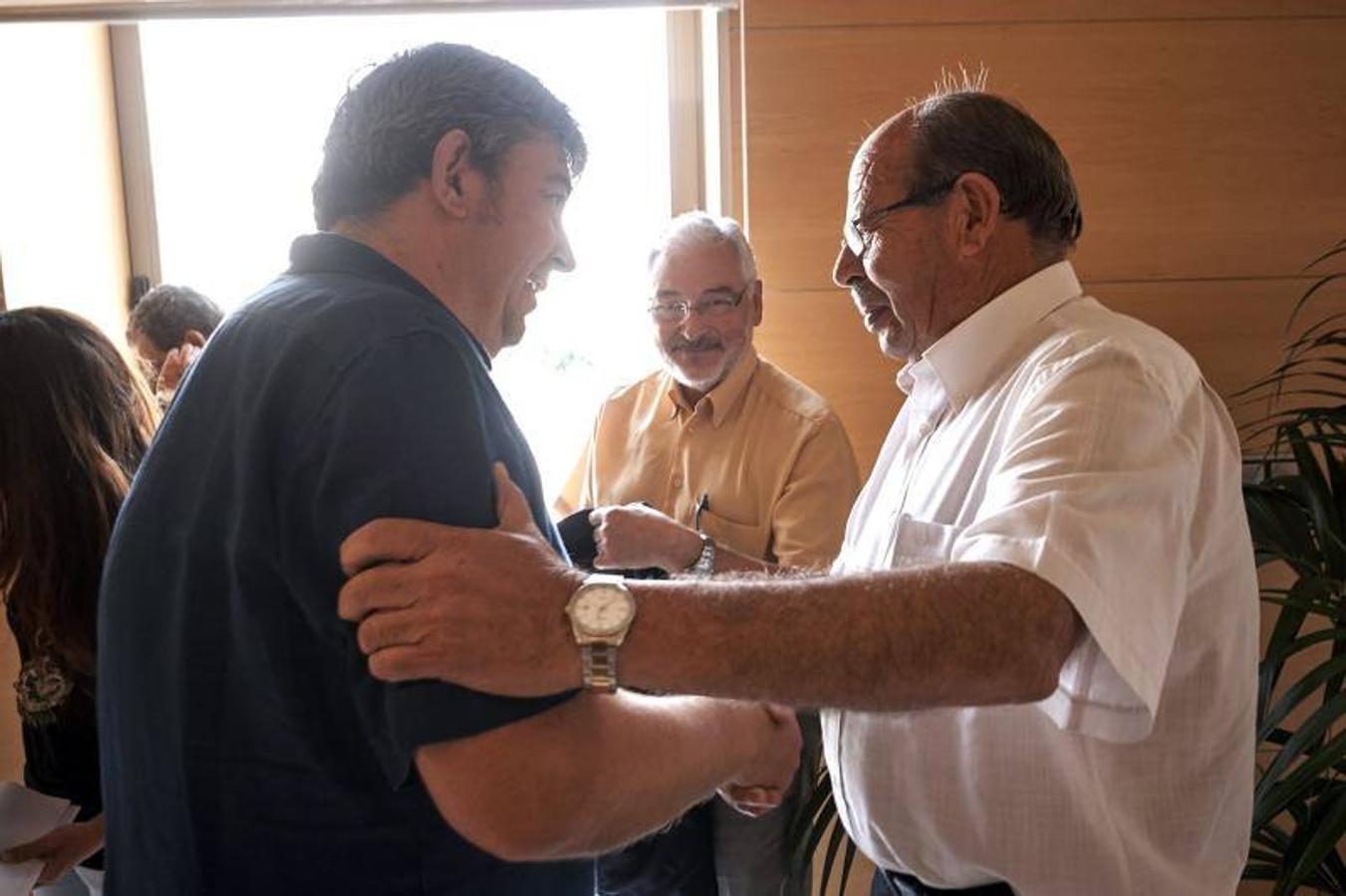 Los municipios del litoral se alían en un pacto por el empleo