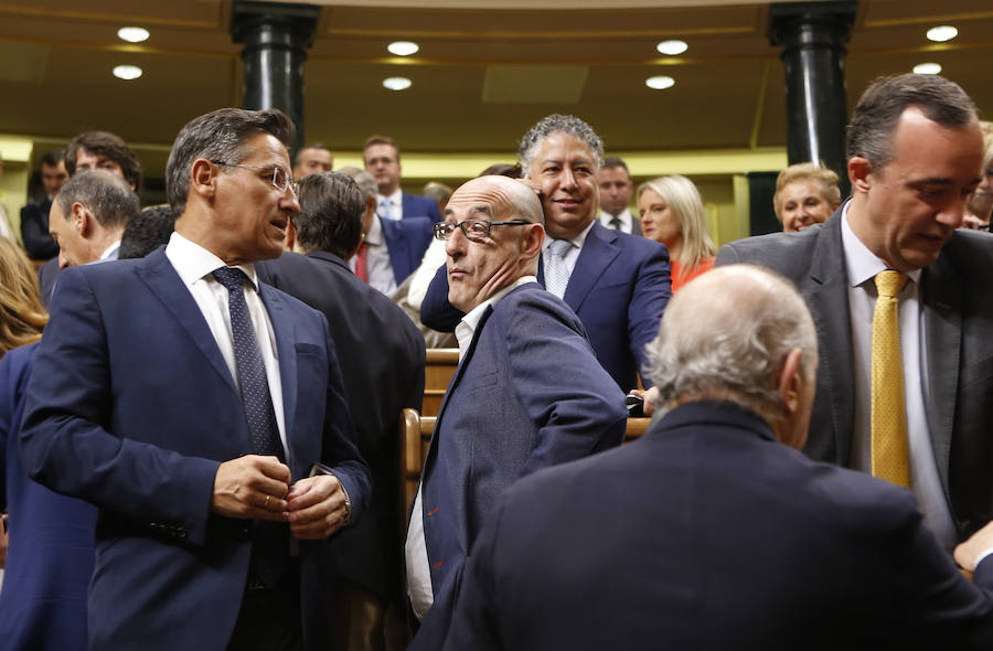 Un arranque de legislatura discreto y sin espectáculo