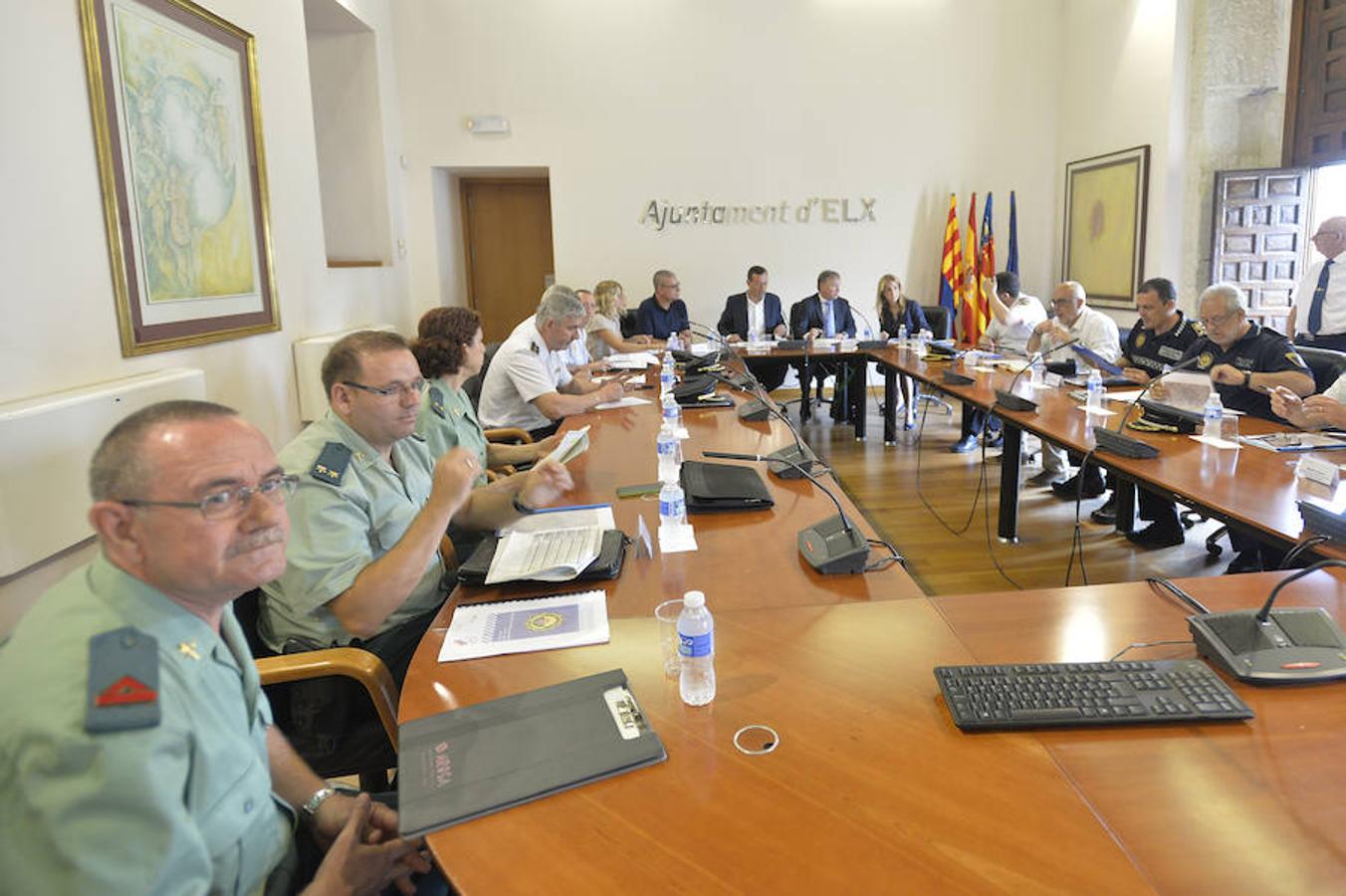 Policías a caballo y un helicóptero se unen al dispositivo de l&#039;Albà y la Roà