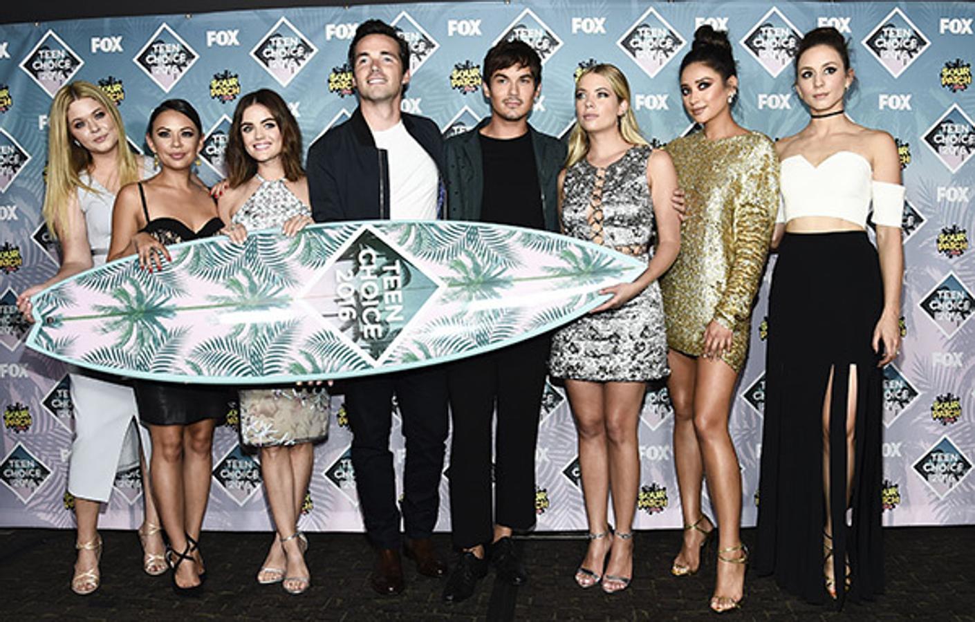 El equipo de 'Pretty Little Liars'. 