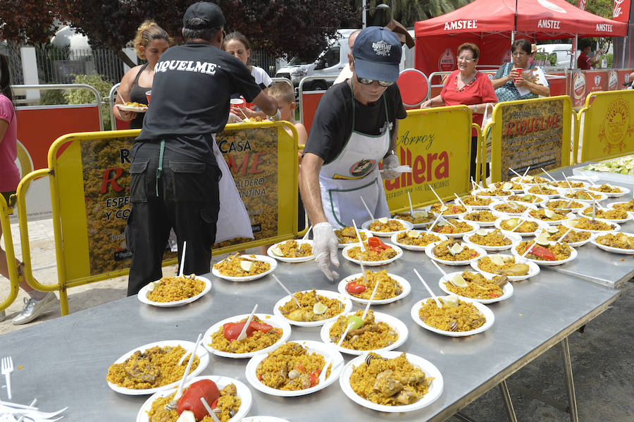 Concurso de arroz con costra en la fiestas de Elche