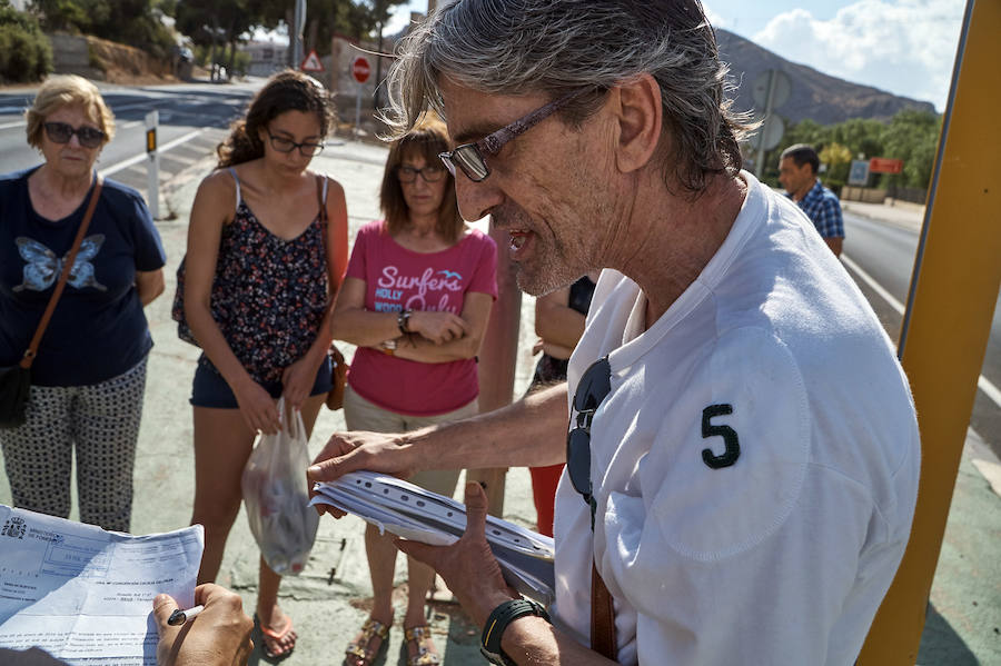 Vecinos oriolanos reclaman un paso de peatones en la N-340