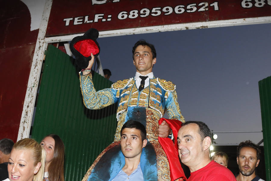 Filiberto, primera puerta grande de la Feria de Blanca