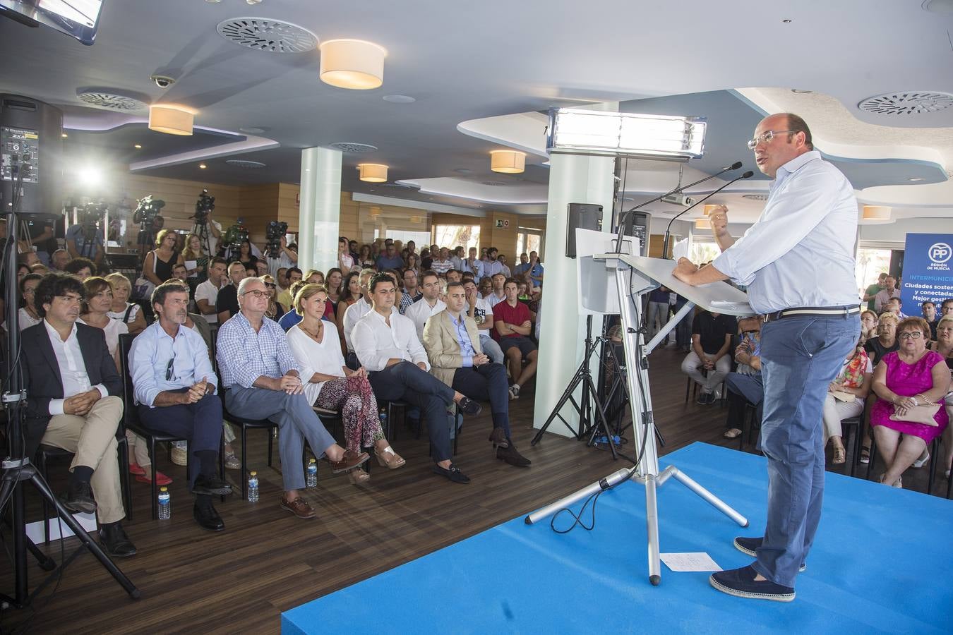 Cospedal asiste a la Intermunicipal del PP en San Javier