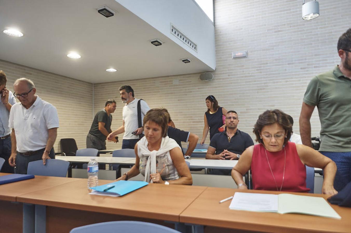 Alcaldes en la reunión del Consorcio de Residuos en Rojales