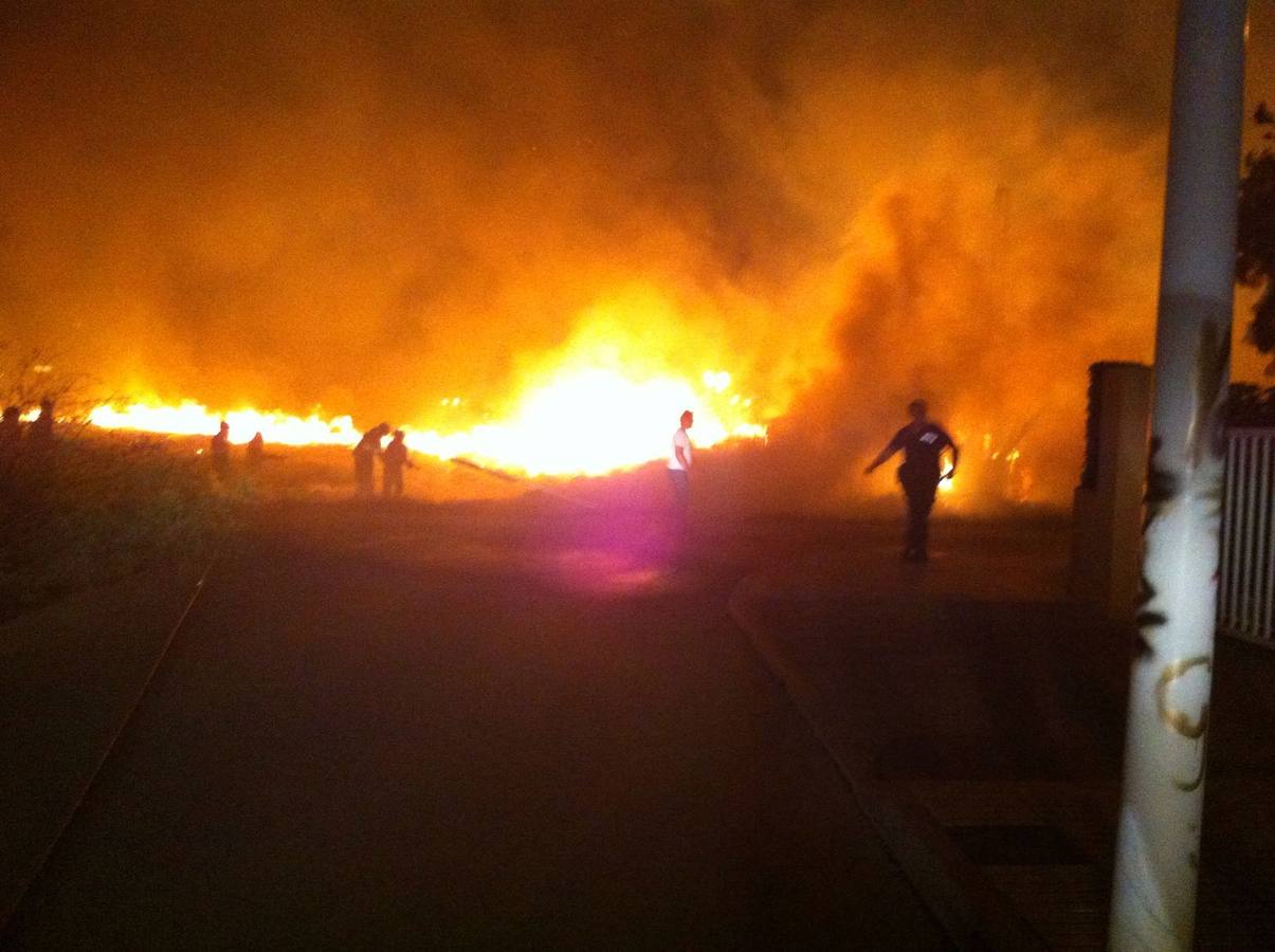 Más de mil desalojados por el incendio en Xàbia