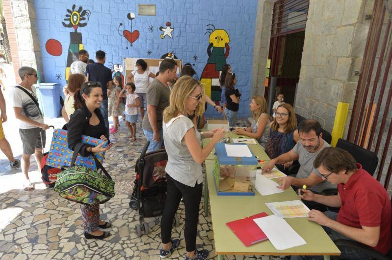 Más de 181.000 familias, de 256 centros, deciden la jornada escolar