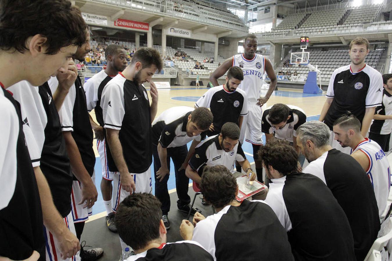 Las mejores imágenes del HLA Lucentum - Arcos Albacete (72-66)