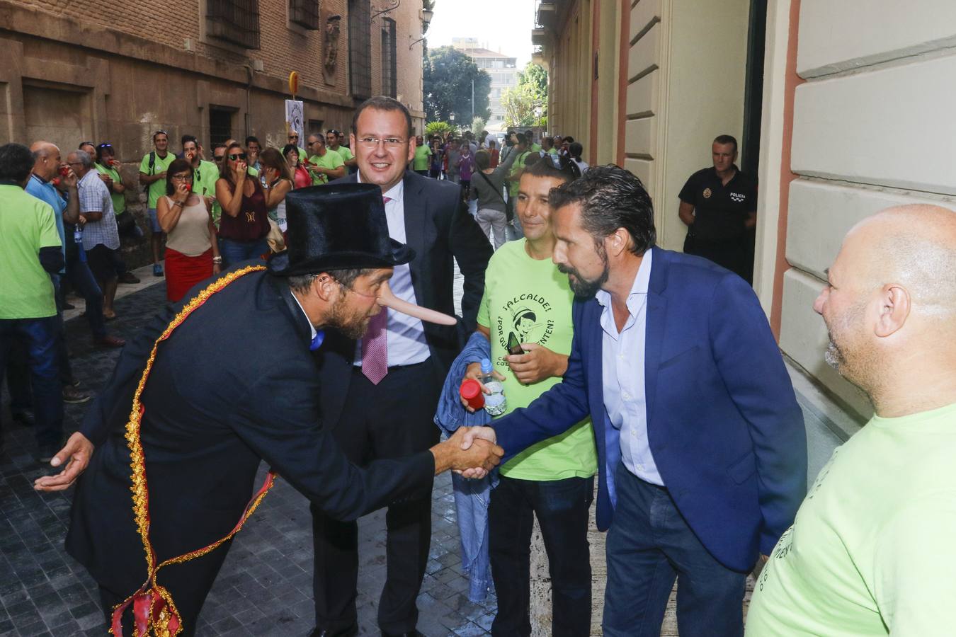 Protesta en el pleno de septiembre en Murcia