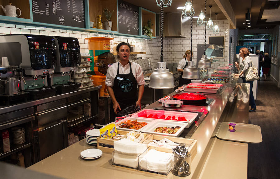 El Hospital de San Juan redecora su cafetería