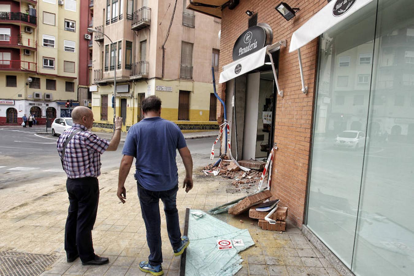 Una mujer muere tras empotrarse su vehículo contra un local en Alicante