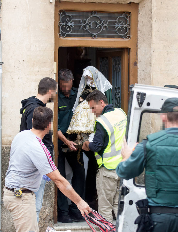 Espectacular despliegue de la Guardia Civil en Xixona para detener a unos traficantes