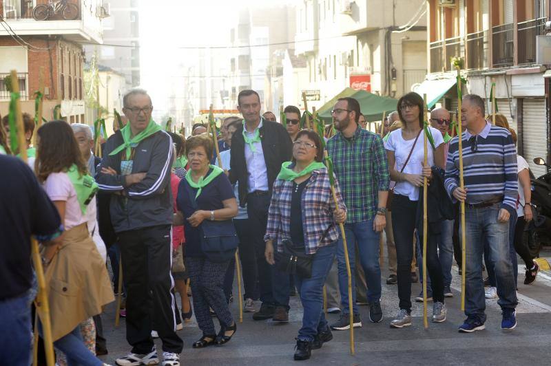 La romería de San Crispín emociona a los ilicitanos