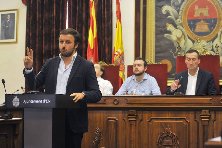 Pleno en el Ayuntamiento de Elche