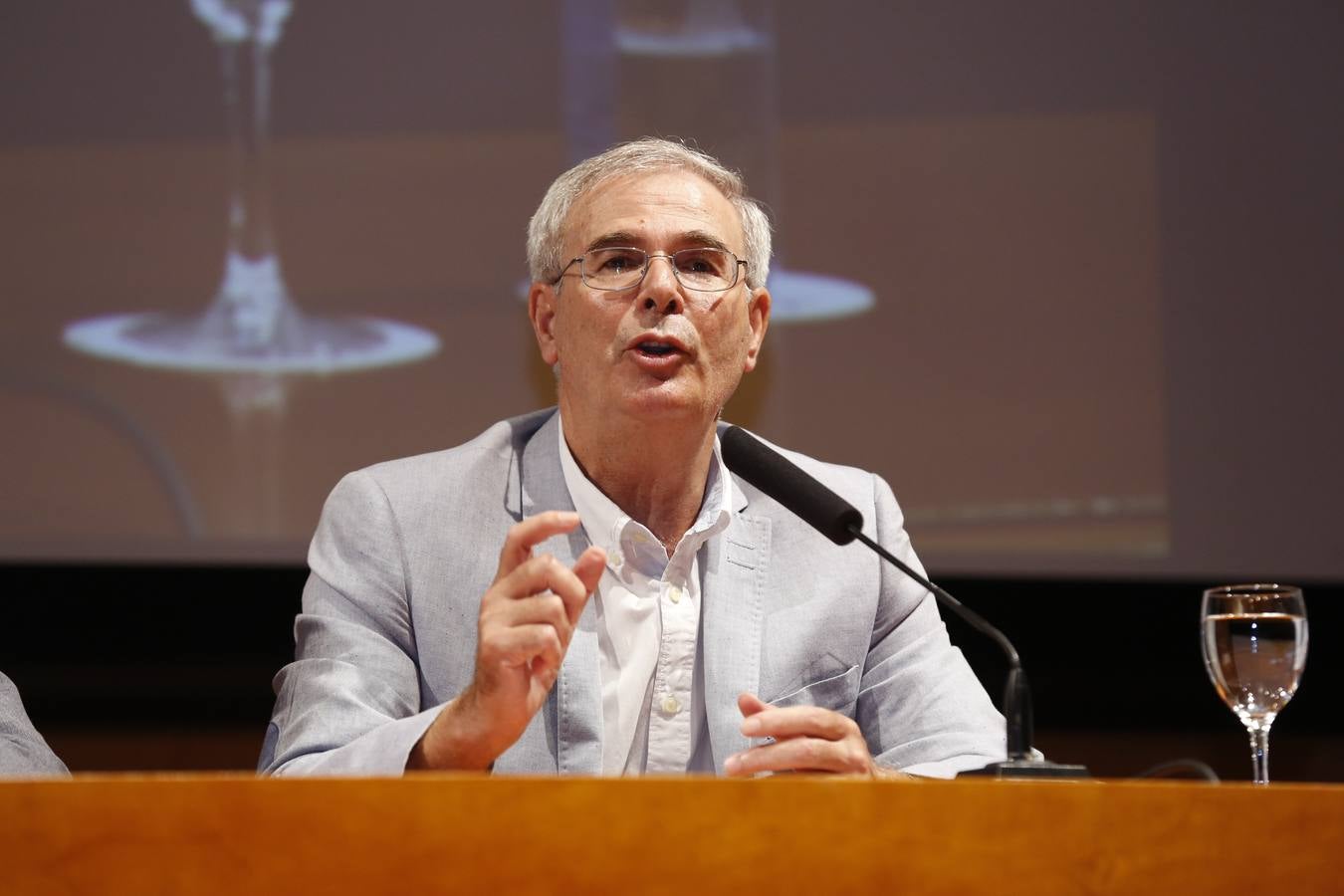 Lección magistral para gestionar hogares