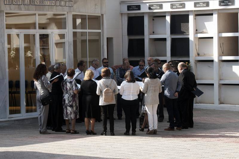 La Vega Baja honra la memoria de sus difuntos en el día de Todos los Santos