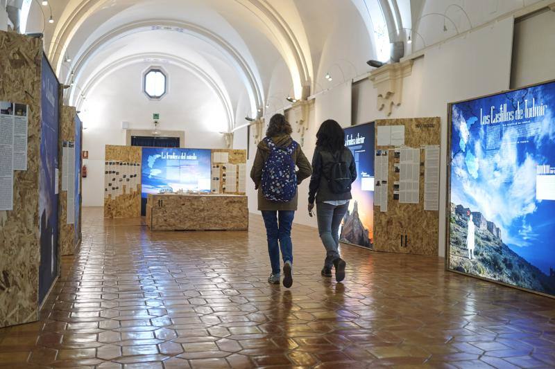 San Juan de Dios acoge la muestra itinerante del Marq sobre las fortalezas de defensa