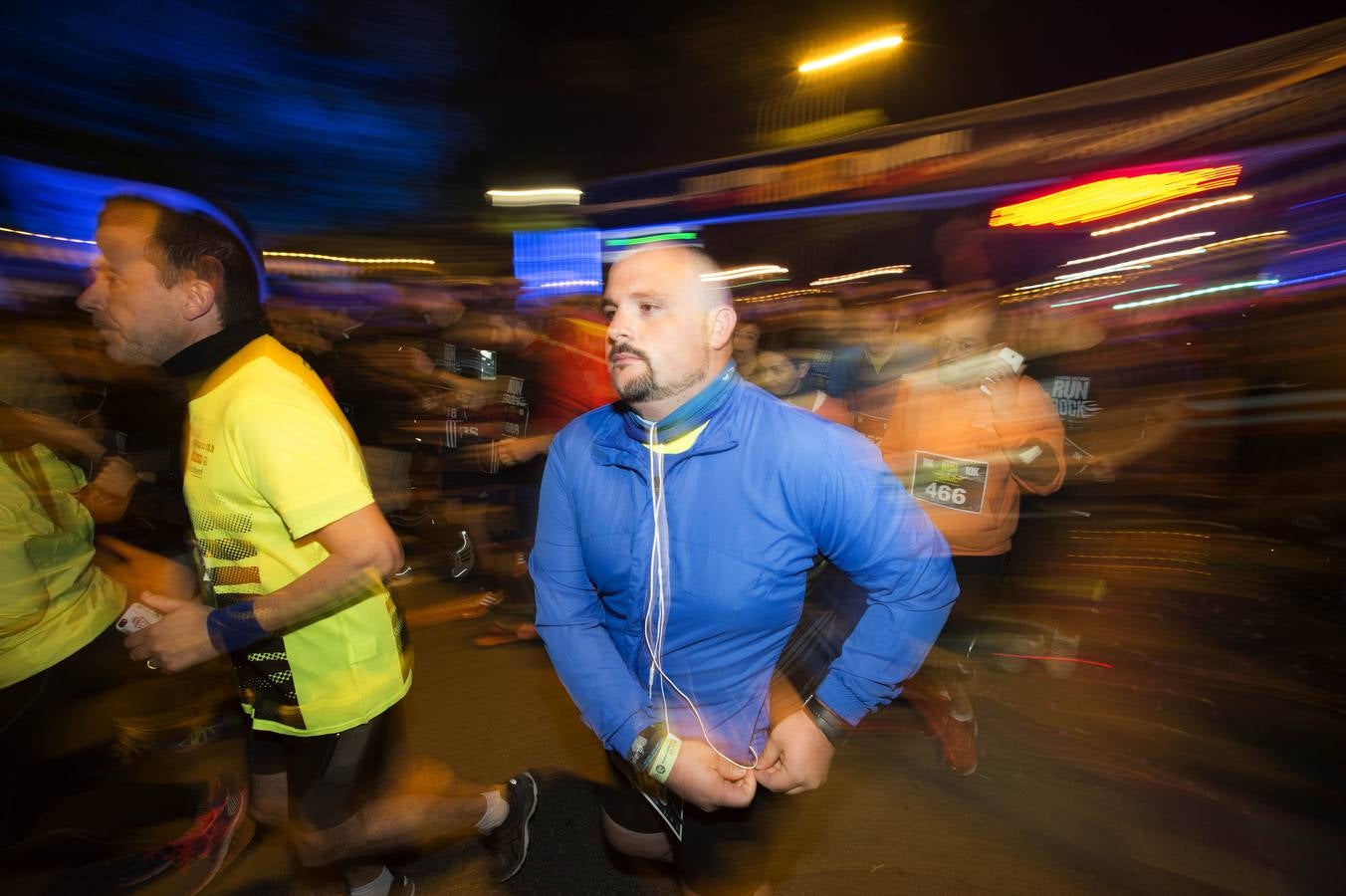 Noche de zapatillas y decibelios