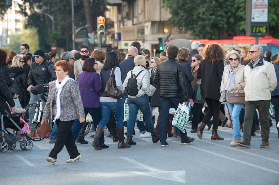 El &#039;Black Friday&#039; trae la alegría a los comercios en Murcia
