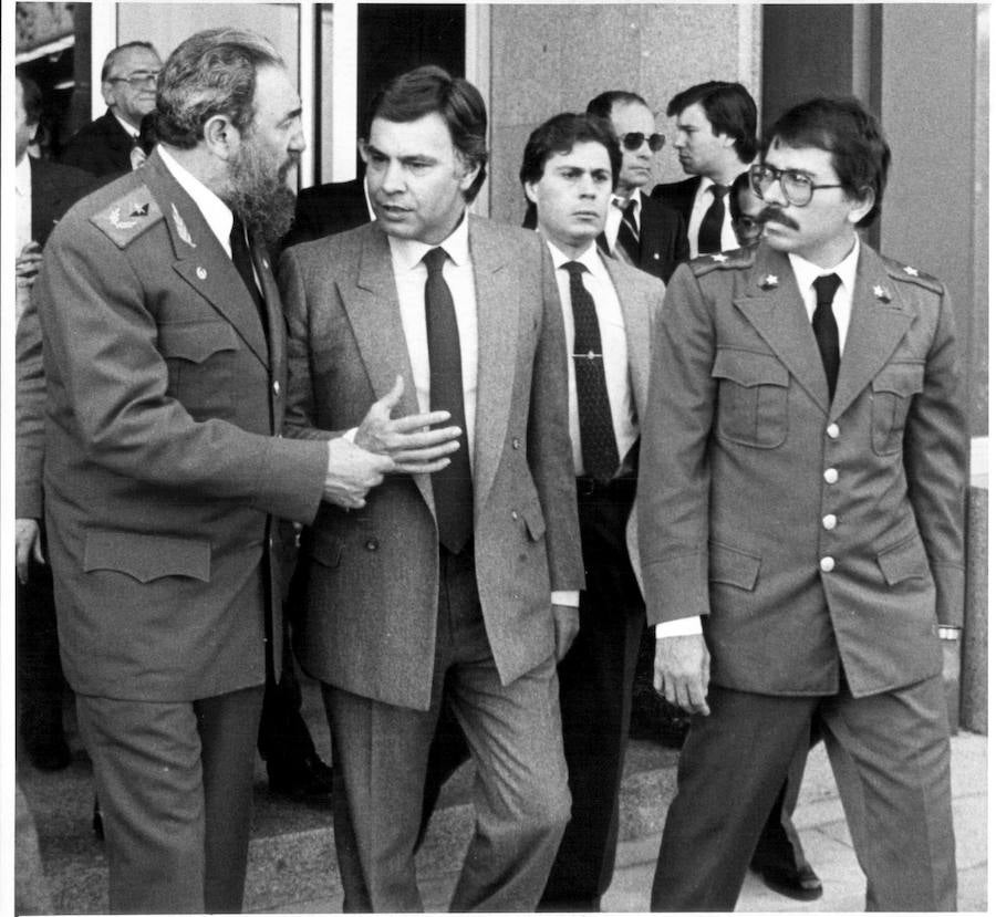 Fidel Castro con Felipe González en 1984 en España.