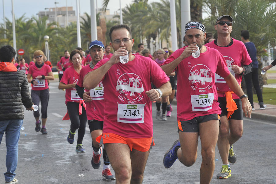 AMACMEC realiza su carrera contra el cáncer de mama