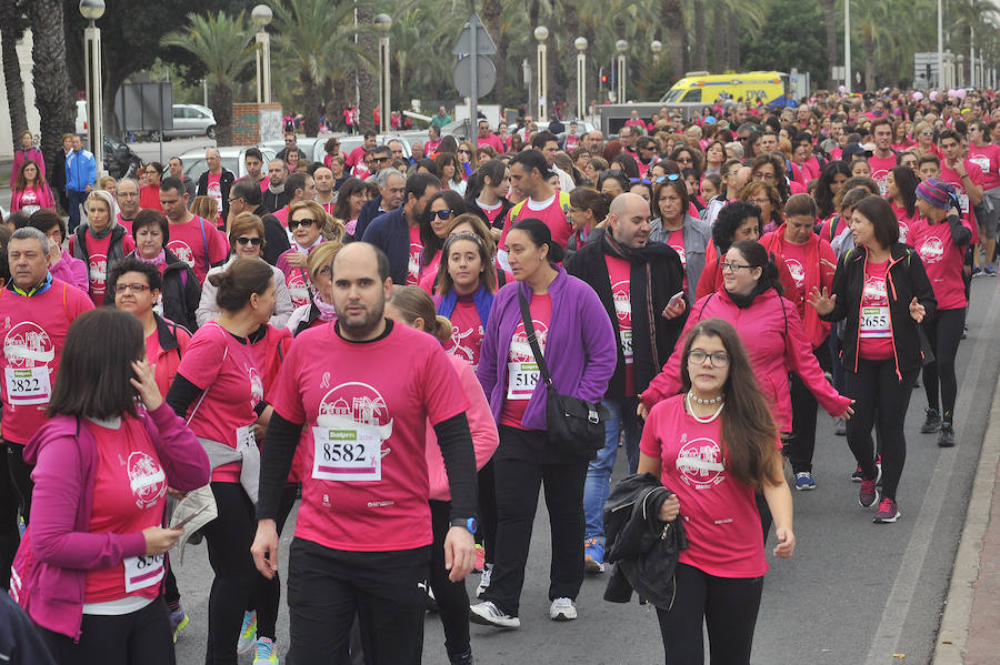 AMACMEC realiza su carrera contra el cáncer de mama