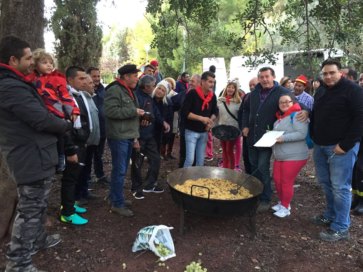 Miles de fieles acompañan a La Santa hasta Totana