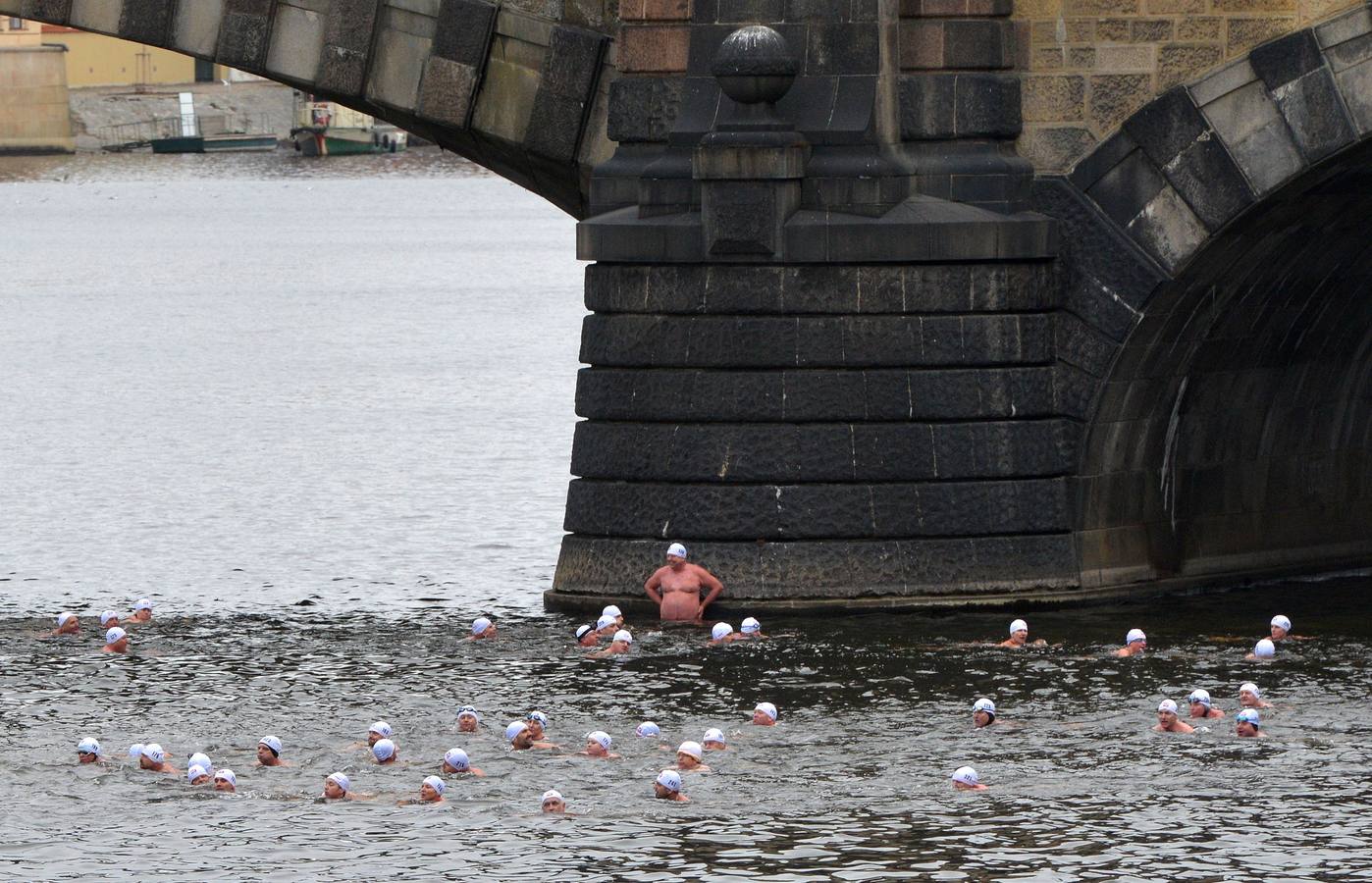 Un gélido chapuzón navideño