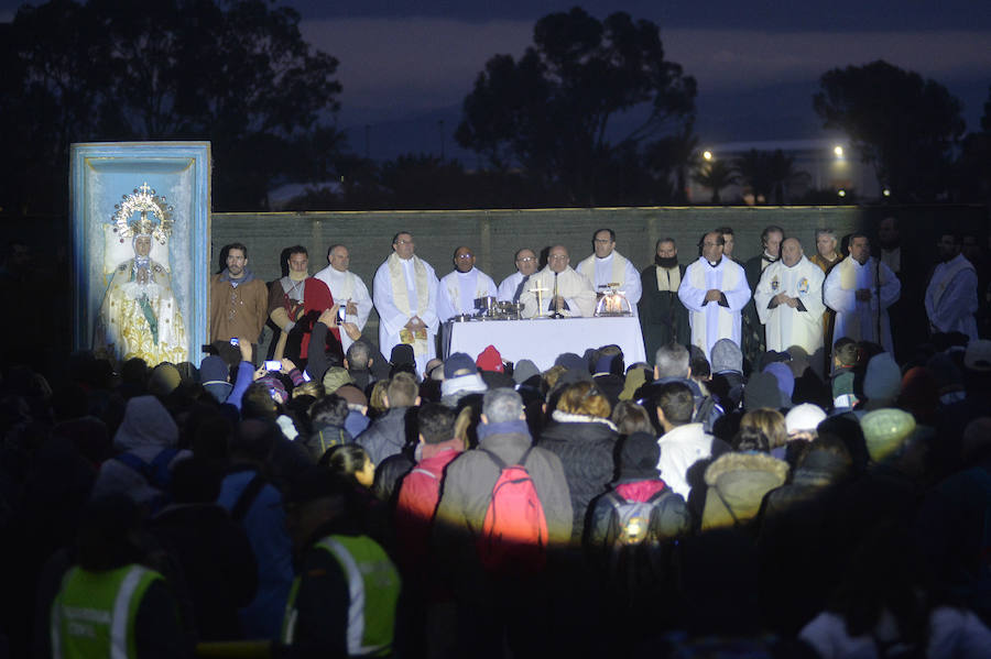 Jubiloso recibimiento a la Virgen