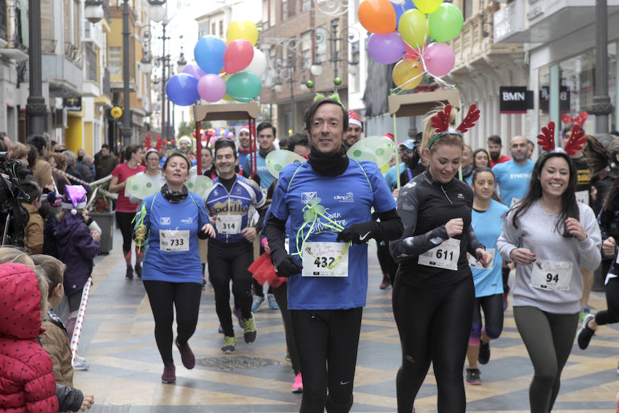 Más de 750 corredores disputan la San Silvestre de Lorca