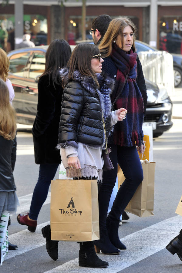 Las rebajas llenan las tiendas de Murcia