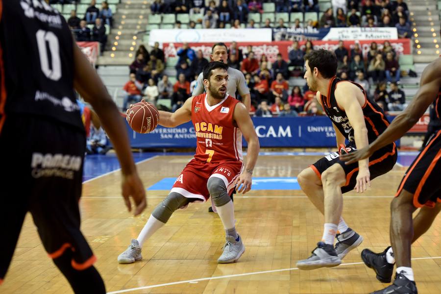 Imágenes del UCAM CB - Valencia Basket (75-78)
