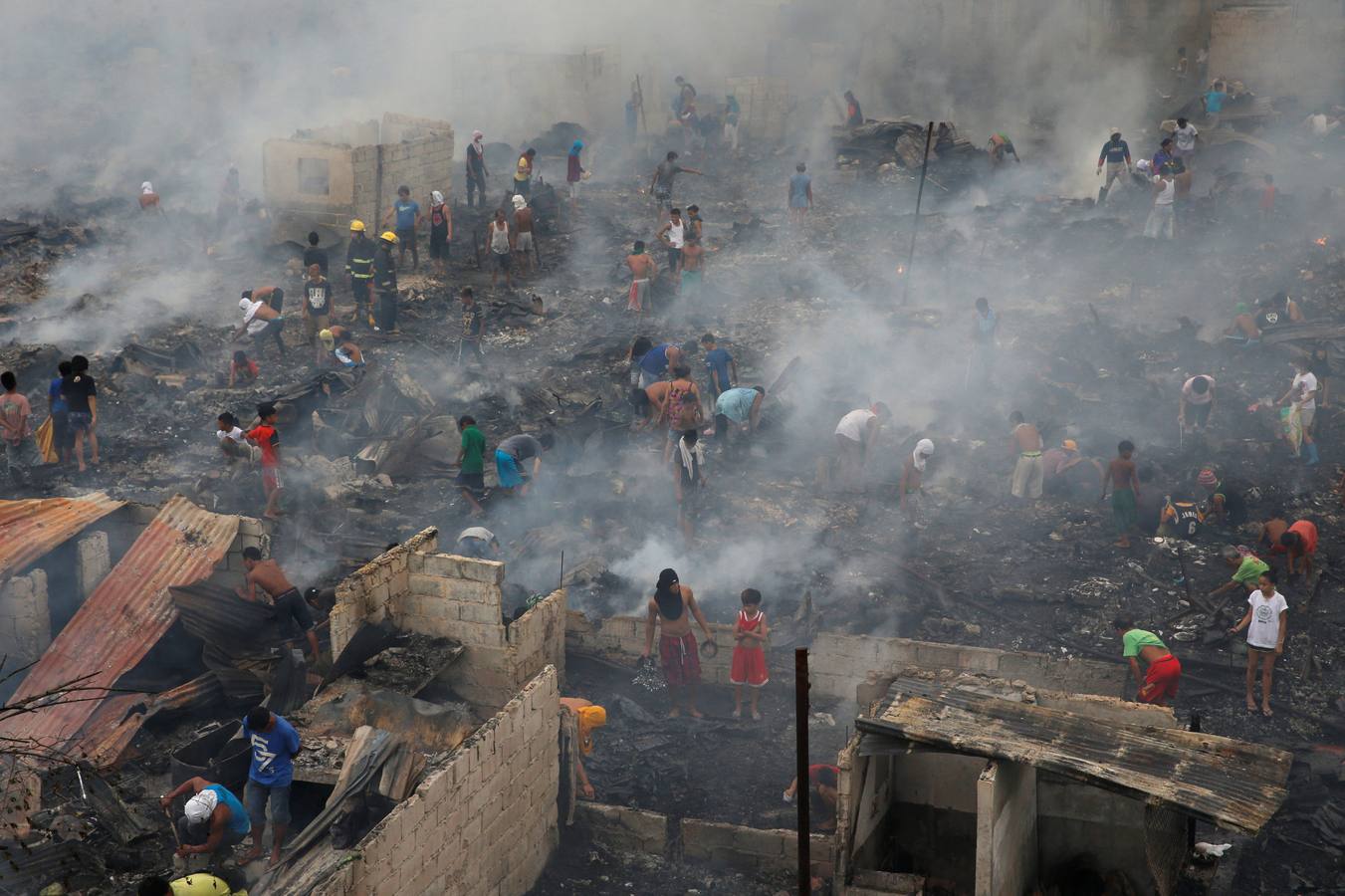 Buscando entre las cenizas